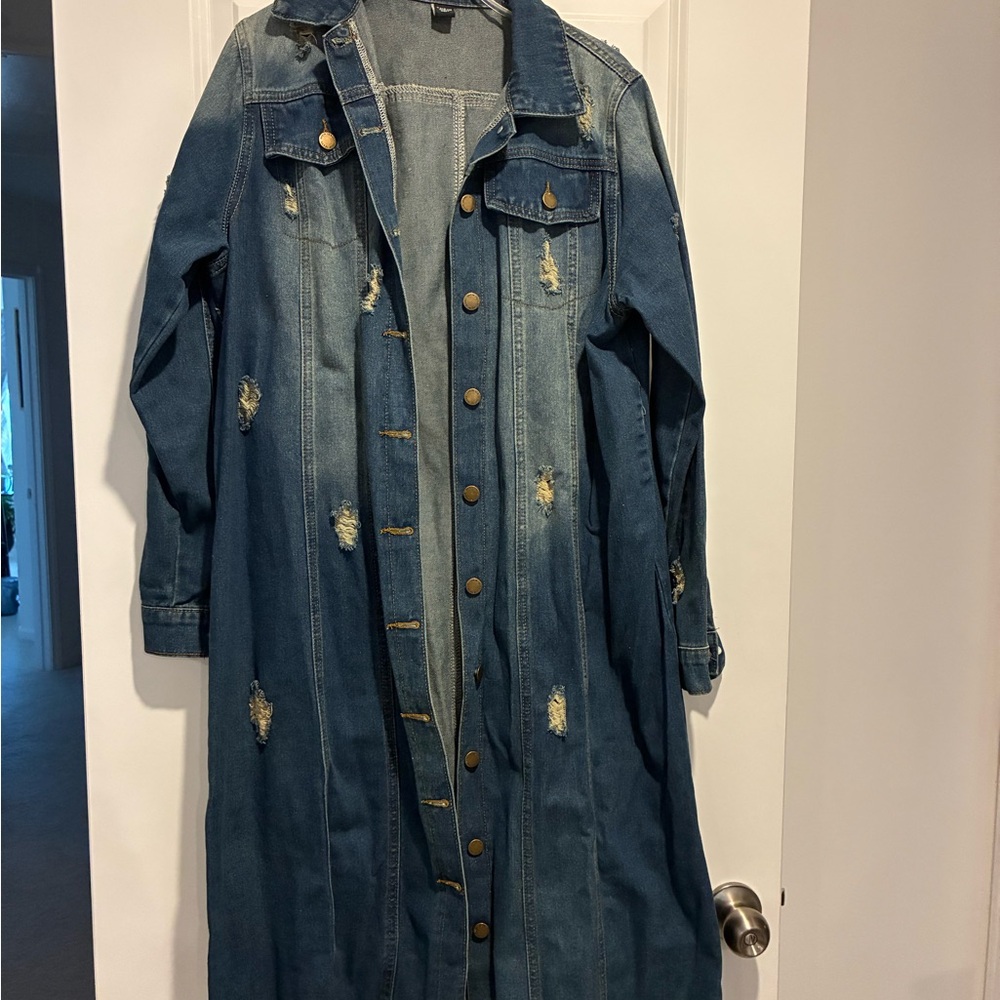 SHEIN Blue Distressed Denim Jacket